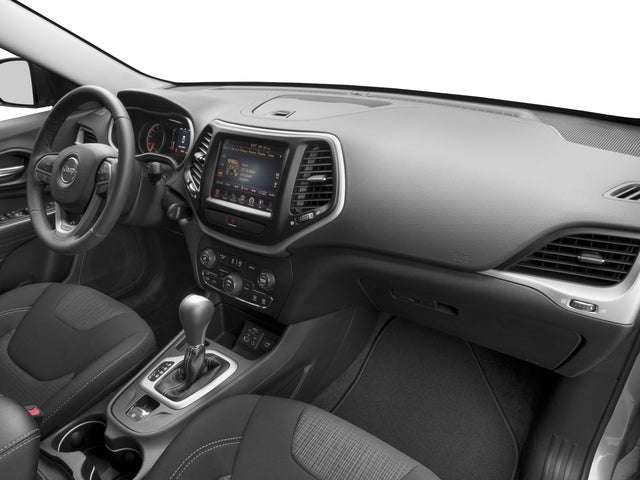 2018 Jeep Cherokee Latitude Tech Connect FWD