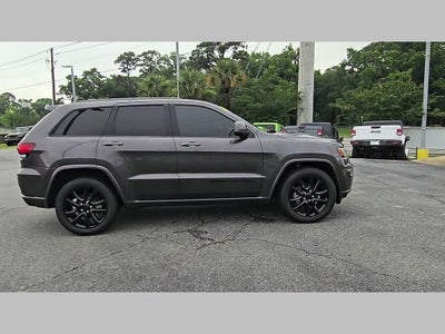 2020 Jeep Grand Cherokee Altitude 4x2