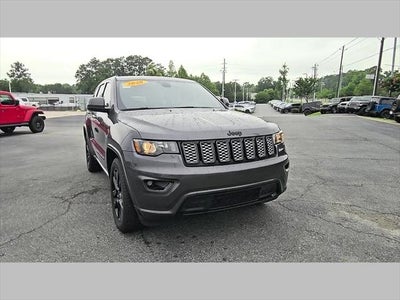 2020 Jeep Grand Cherokee Altitude 4x2