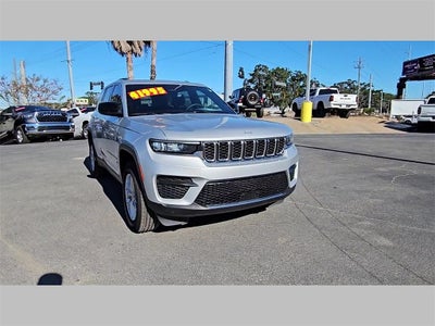 2025 Jeep Grand Cherokee Laredo X 4x2