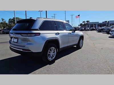 2025 Jeep Grand Cherokee Laredo X 4x2