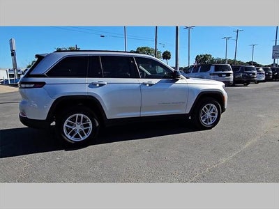 2025 Jeep Grand Cherokee Laredo X 4x2