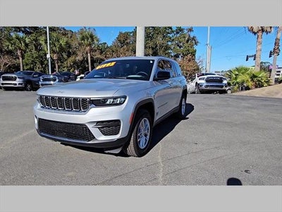 2025 Jeep Grand Cherokee Laredo X 4x2