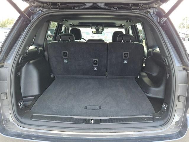 2025 Jeep Grand Cherokee Laredo X 4x2