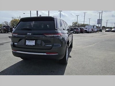 2025 Jeep Grand Cherokee Laredo X 4x2