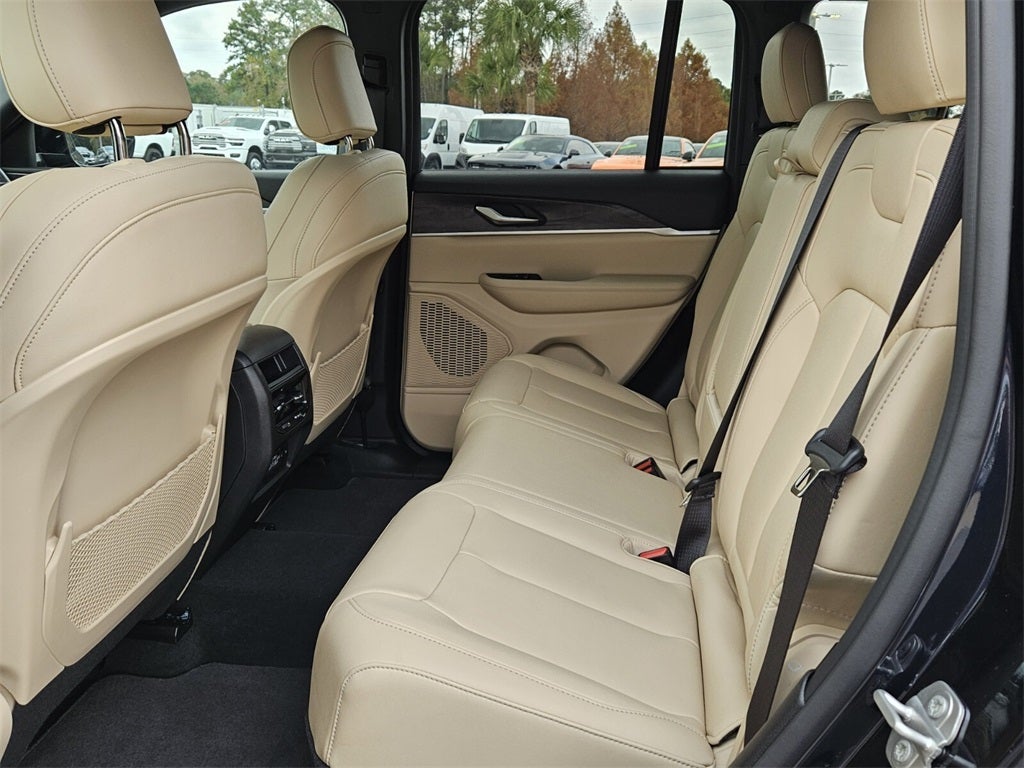 2024 Jeep Grand Cherokee Limited 4x2