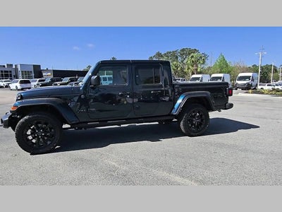 2025 Jeep Gladiator Nighthawk