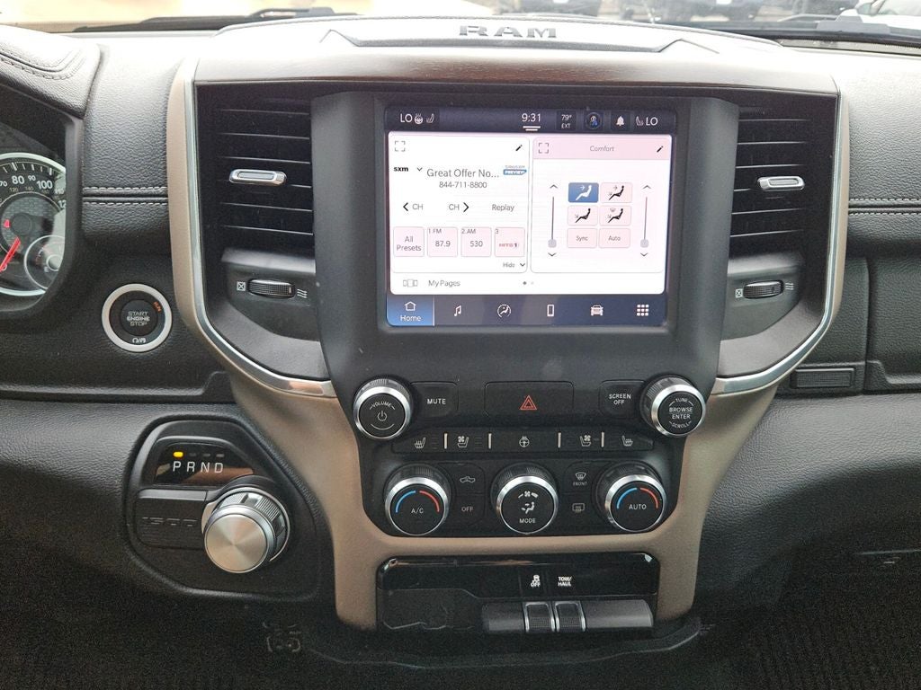 2022 RAM Ram 1500 Laramie Crew Cab 4x2 5'7' Box