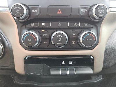 2022 RAM Ram 1500 Laramie Crew Cab 4x2 5'7' Box