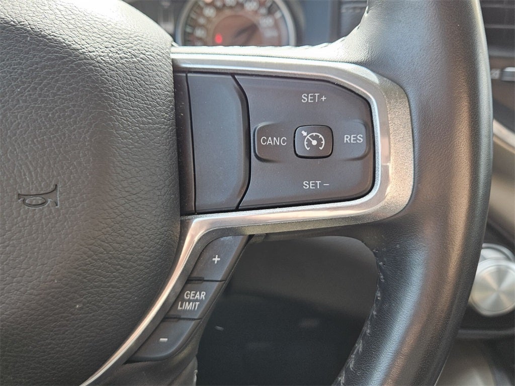 2022 RAM 1500 Laramie Crew Cab 4x4 5'7' Box