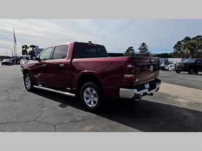 2022 RAM 1500 Laramie Crew Cab 4x4 5'7' Box