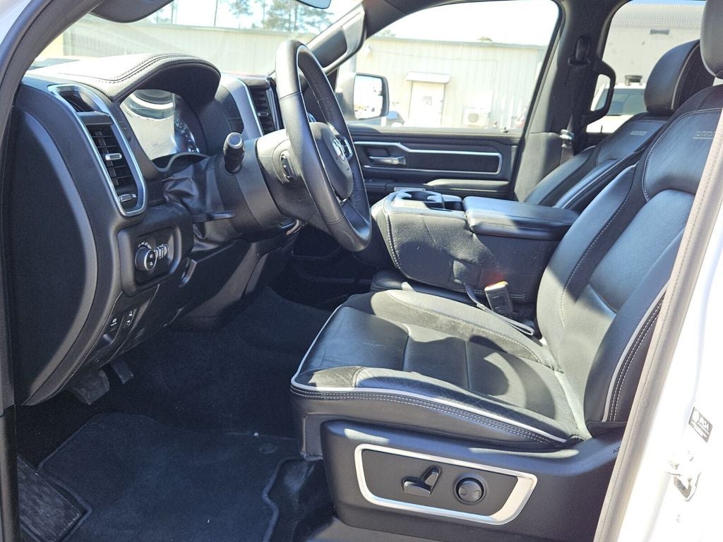 2025 RAM 1500 Laramie Crew Cab 4x4 5'7' Box