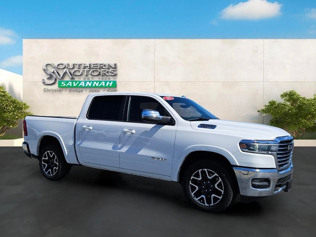 2025 RAM 1500 Laramie Crew Cab 4x4 5'7' Box