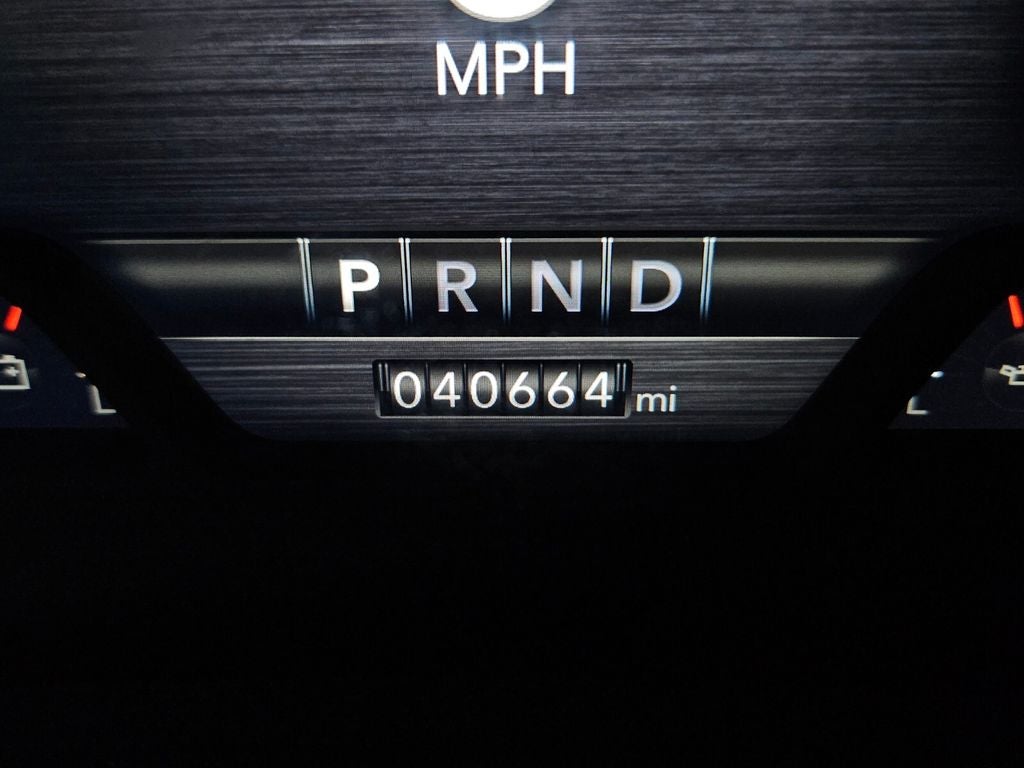 2024 RAM 1500 Laramie Crew Cab 4x4 5'7' Box