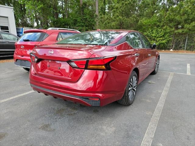 2025 Nissan Altima SV FWD