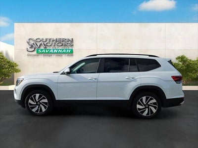 2026 Volkswagen Atlas SE with Technology