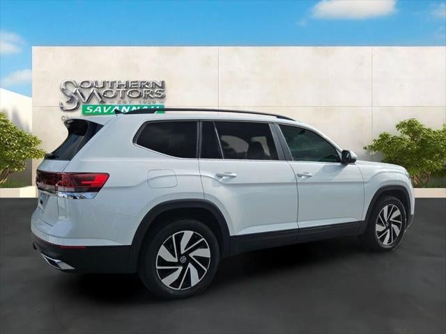 2026 Volkswagen Atlas SE with Technology