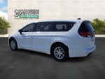 2025 Chrysler Voyager LX