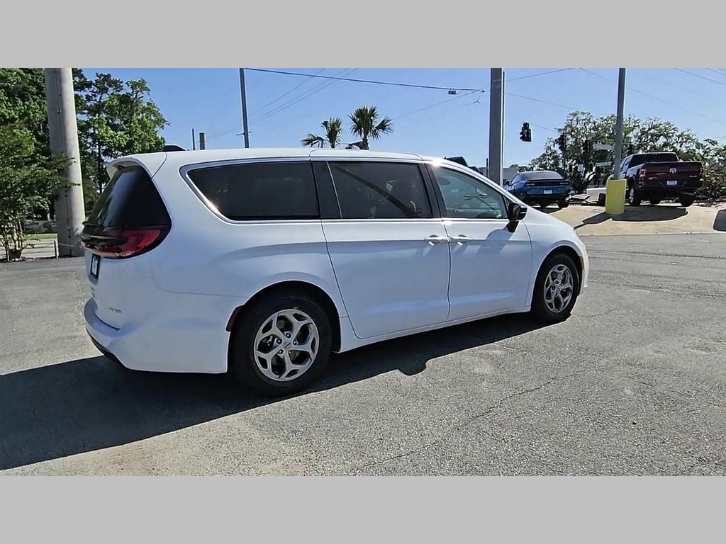2024 Chrysler Pacifica Limited