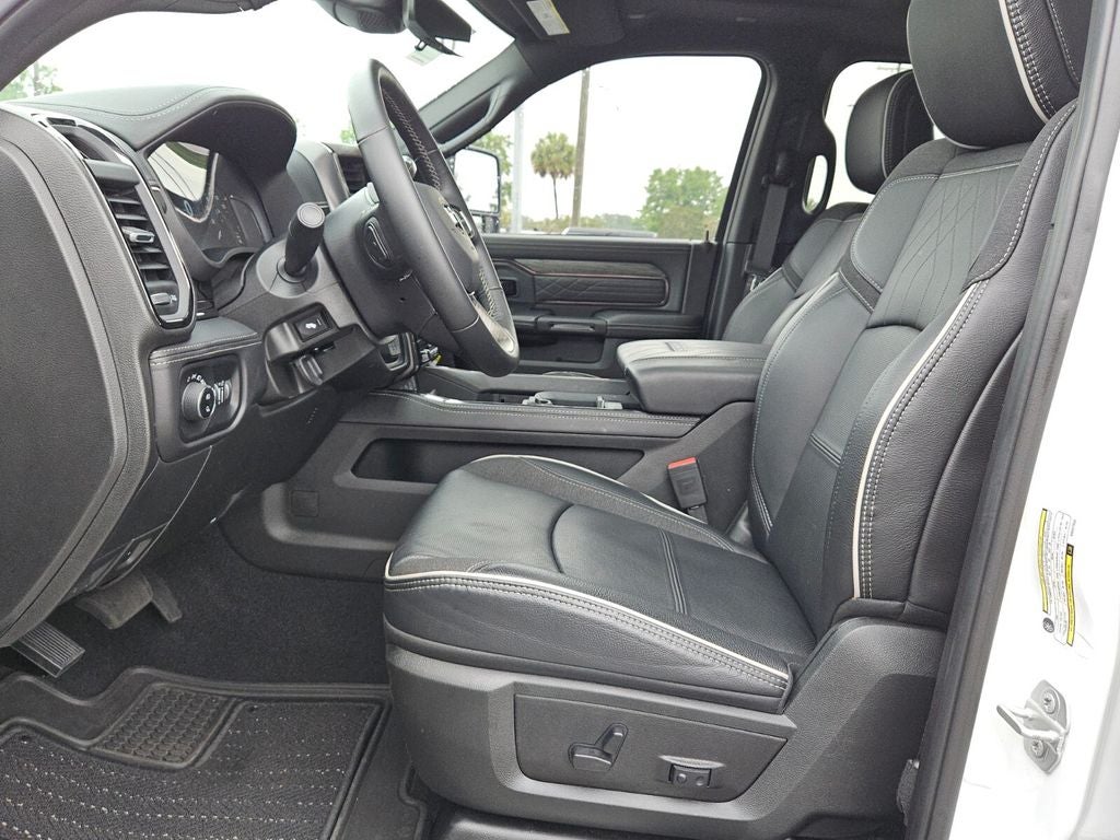 2025 RAM 2500 Limited Mega Cab 4x4 6'4' Box