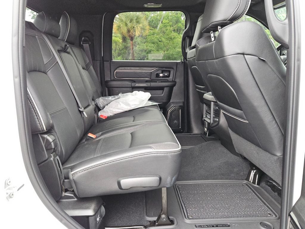 2025 RAM 2500 Limited Mega Cab 4x4 6'4' Box