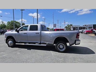2024 RAM 3500 Tradesman Crew Cab 4x4 8' Box