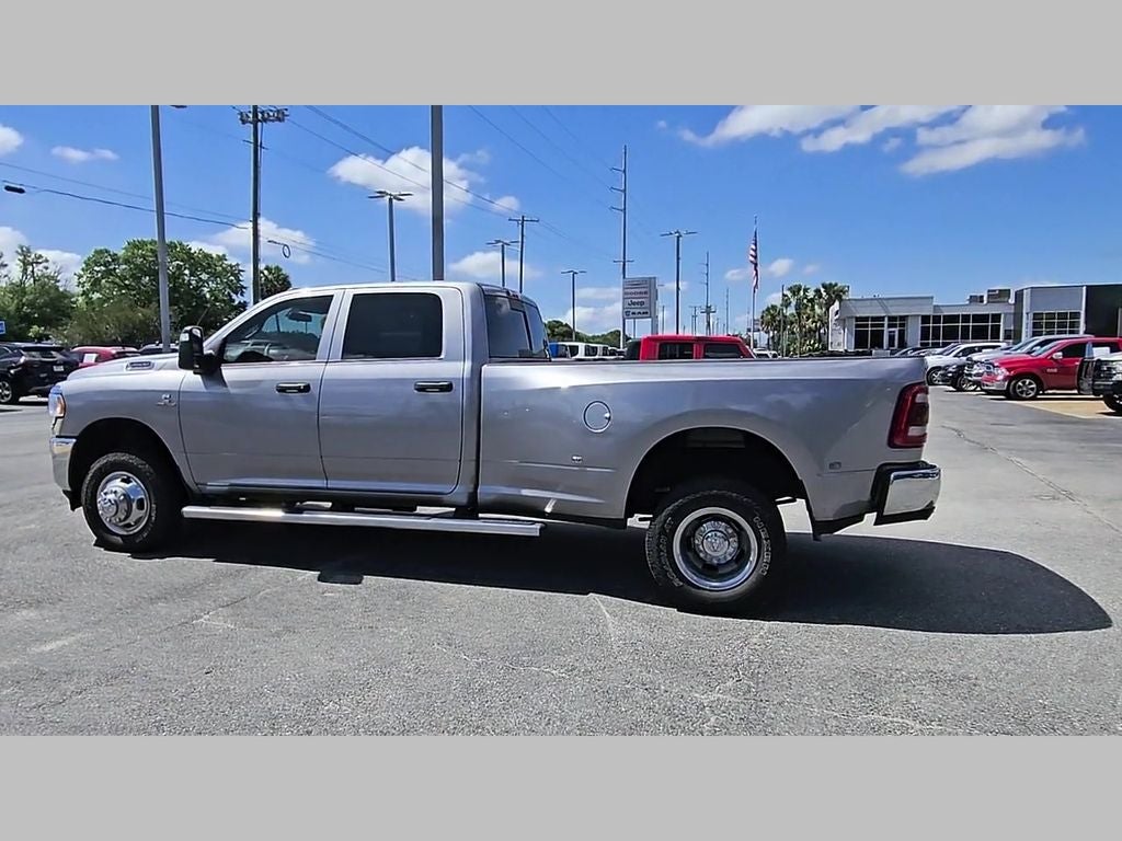 2024 RAM 3500 Tradesman Crew Cab 4x4 8' Box