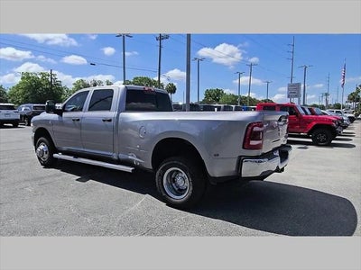 2024 RAM 3500 Tradesman Crew Cab 4x4 8' Box