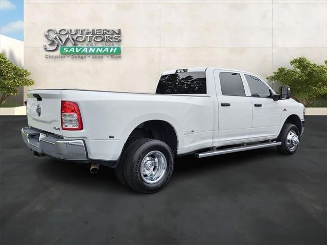 2023 RAM 3500 Tradesman Crew Cab 4x4 8' Box