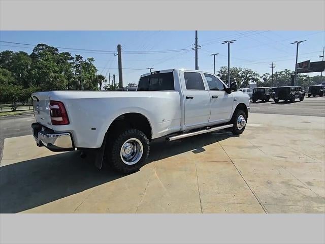 2024 RAM 3500 Tradesman Crew Cab 4x4 8' Box