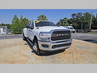 2024 RAM 3500 Tradesman Crew Cab 4x4 8' Box