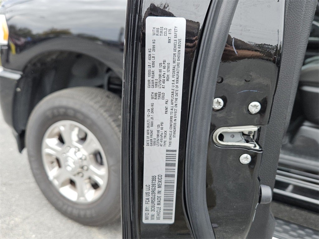 2024 RAM 2500 Big Horn Crew Cab 4x4 6'4' Box