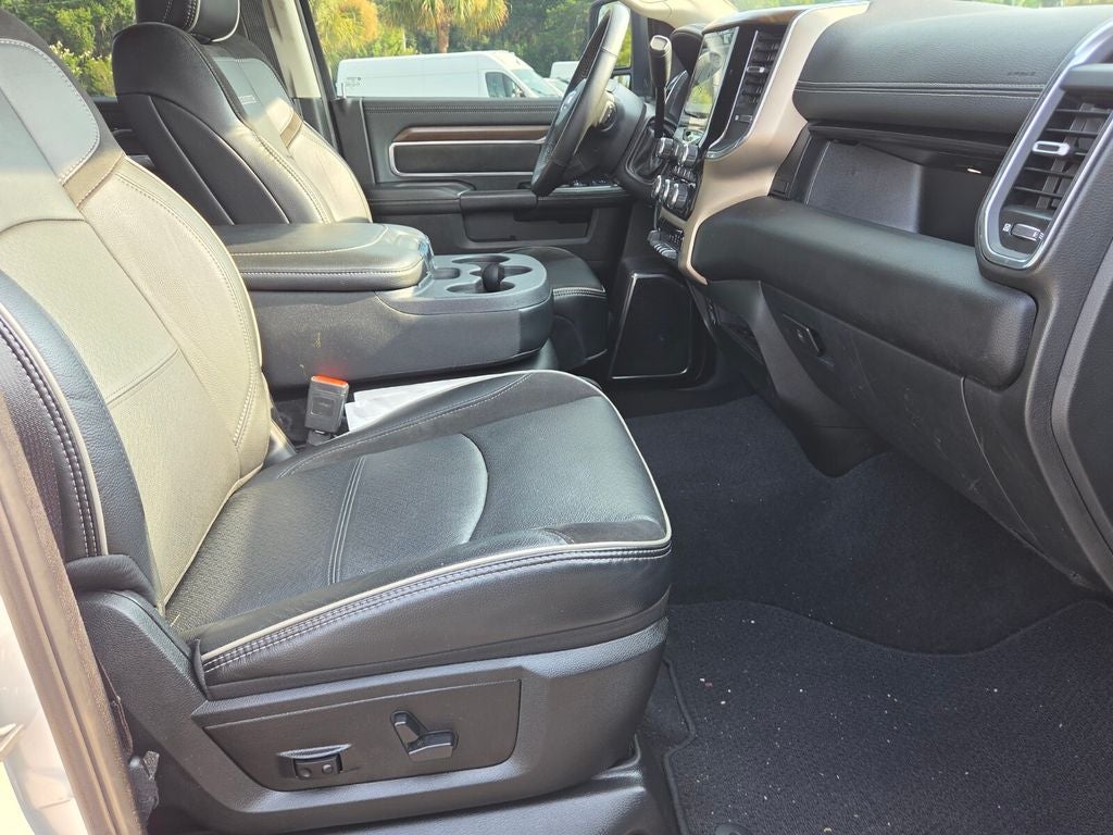 2024 RAM 2500 Laramie Crew Cab 4x4 6'4' Box