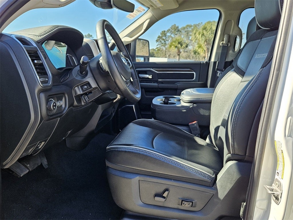 2024 RAM 2500 Laramie Crew Cab 4x4 6'4' Box