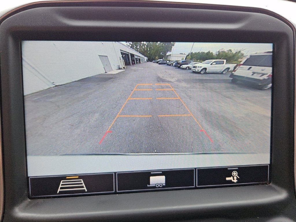 2020 Chevrolet Silverado 1500 4WD Crew Cab Short Bed RST