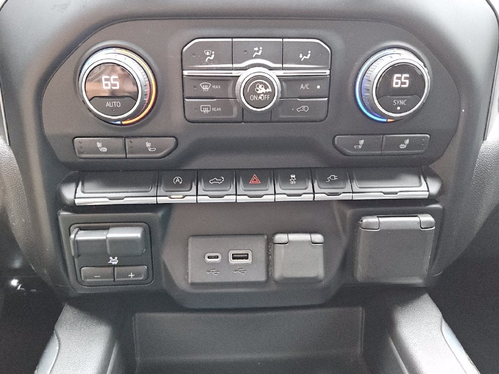 2020 Chevrolet Silverado 1500 4WD Crew Cab Short Bed RST