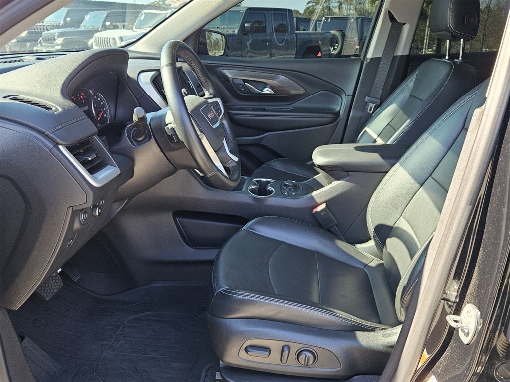 2023 GMC Terrain FWD SLT