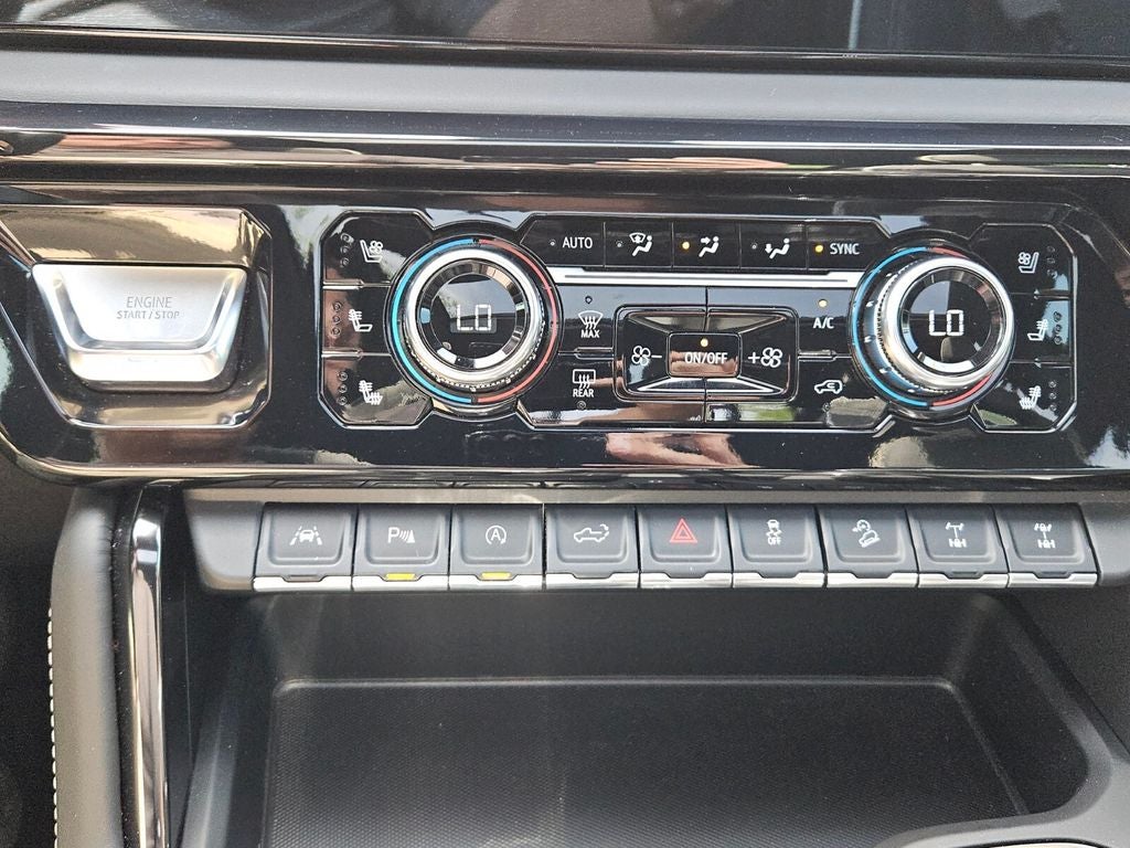 2024 GMC Sierra 1500 4WD Crew Cab Short Box AT4X