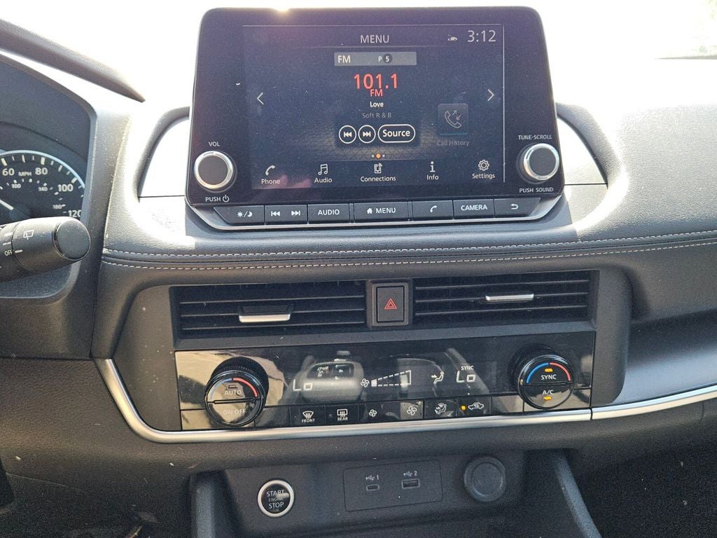 2023 Nissan Rogue SV FWD