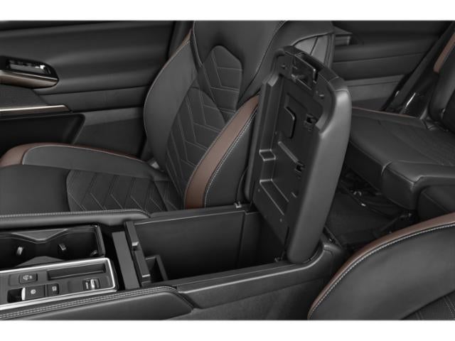 2025 Nissan Pathfinder Platinum FWD