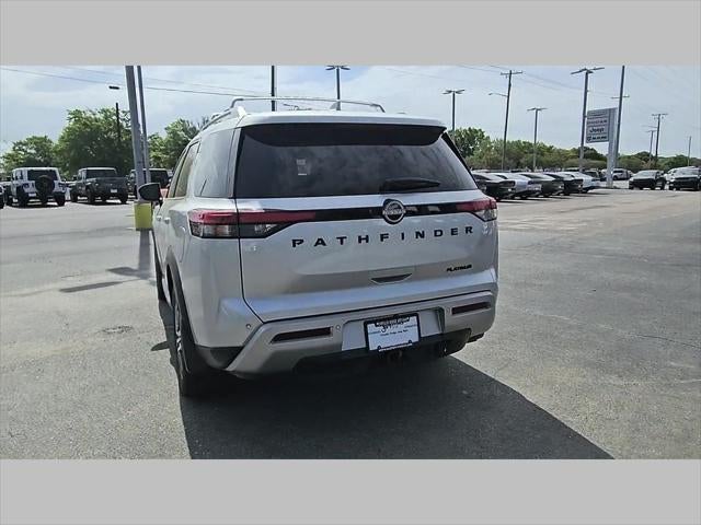 2025 Nissan Pathfinder Platinum FWD