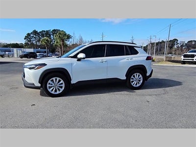 2024 Toyota Corolla Cross LE