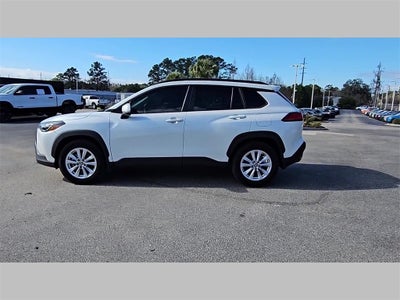 2024 Toyota Corolla Cross LE