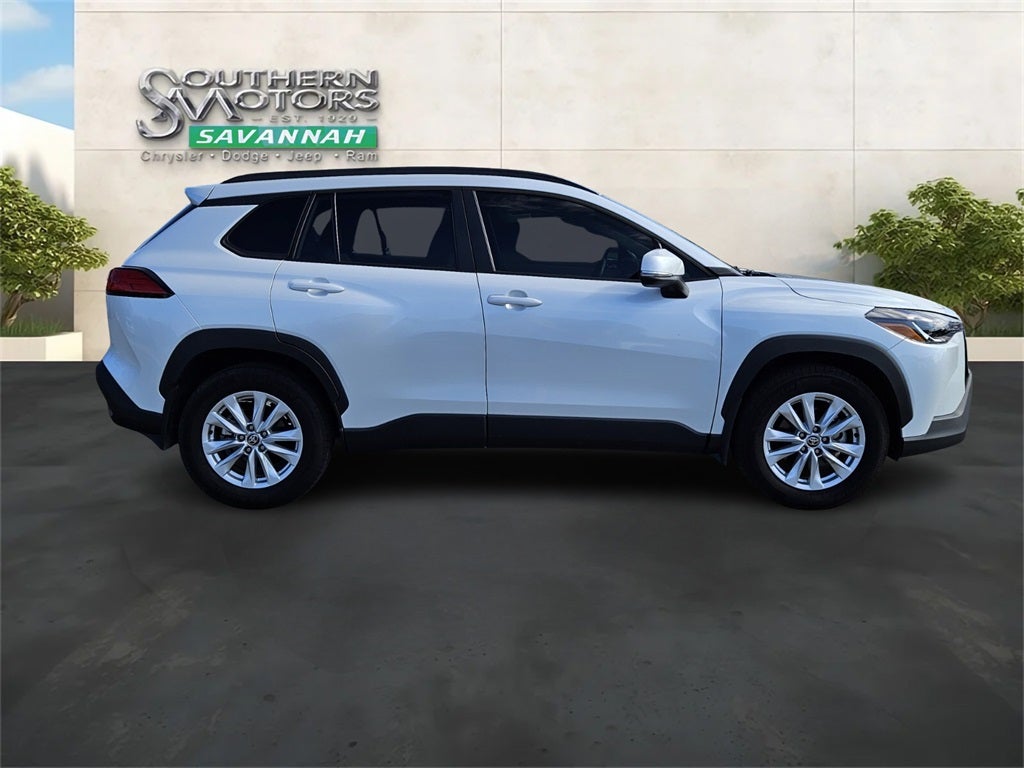 2024 Toyota Corolla Cross LE