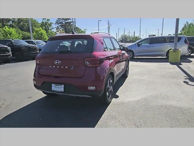 2022 Hyundai Venue SEL