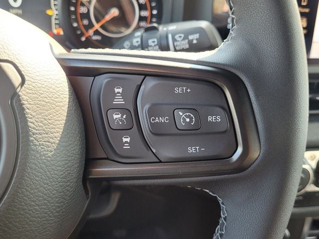 2025 Jeep Wrangler 4-Door Summit 4x4