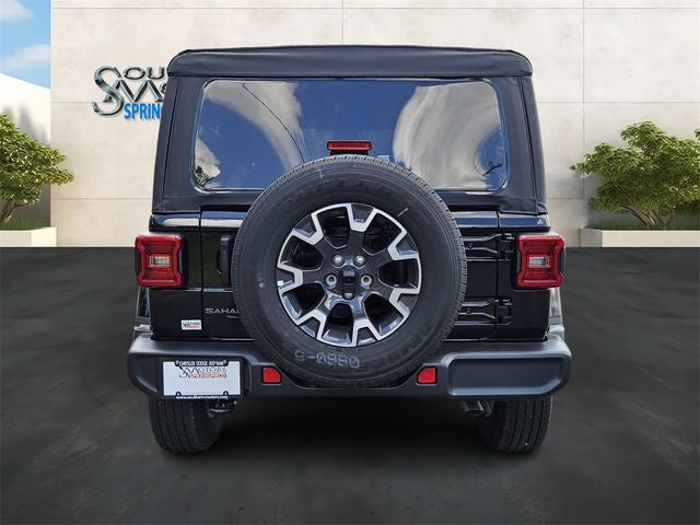 2025 Jeep Wrangler 4-Door Sahara 4x4