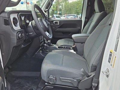 2025 Jeep Wrangler 4-Door Sahara 4x4