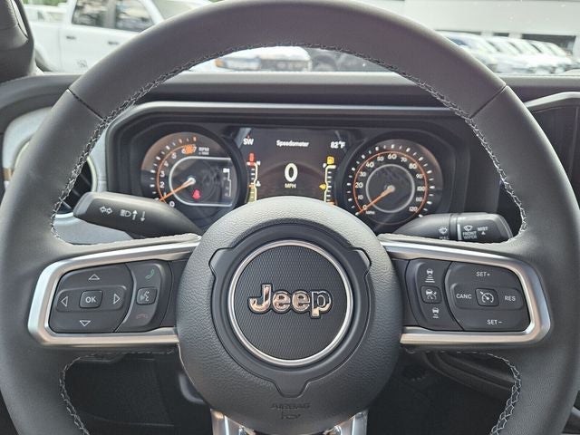 2025 Jeep Wrangler 4-Door Sahara 4x4
