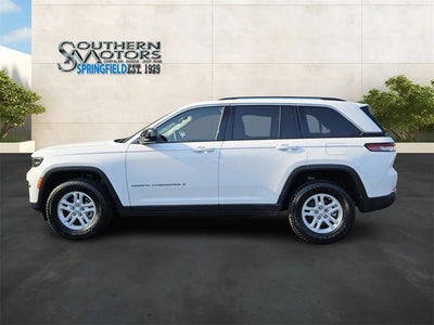 2023 Jeep Grand Cherokee Laredo 4x2